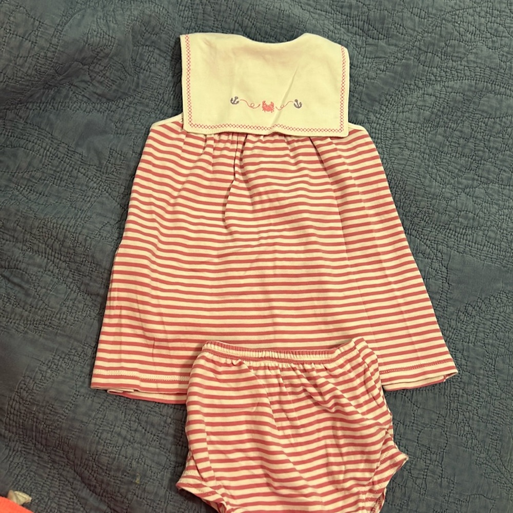 Kissy kissy crab pink striped diaper set